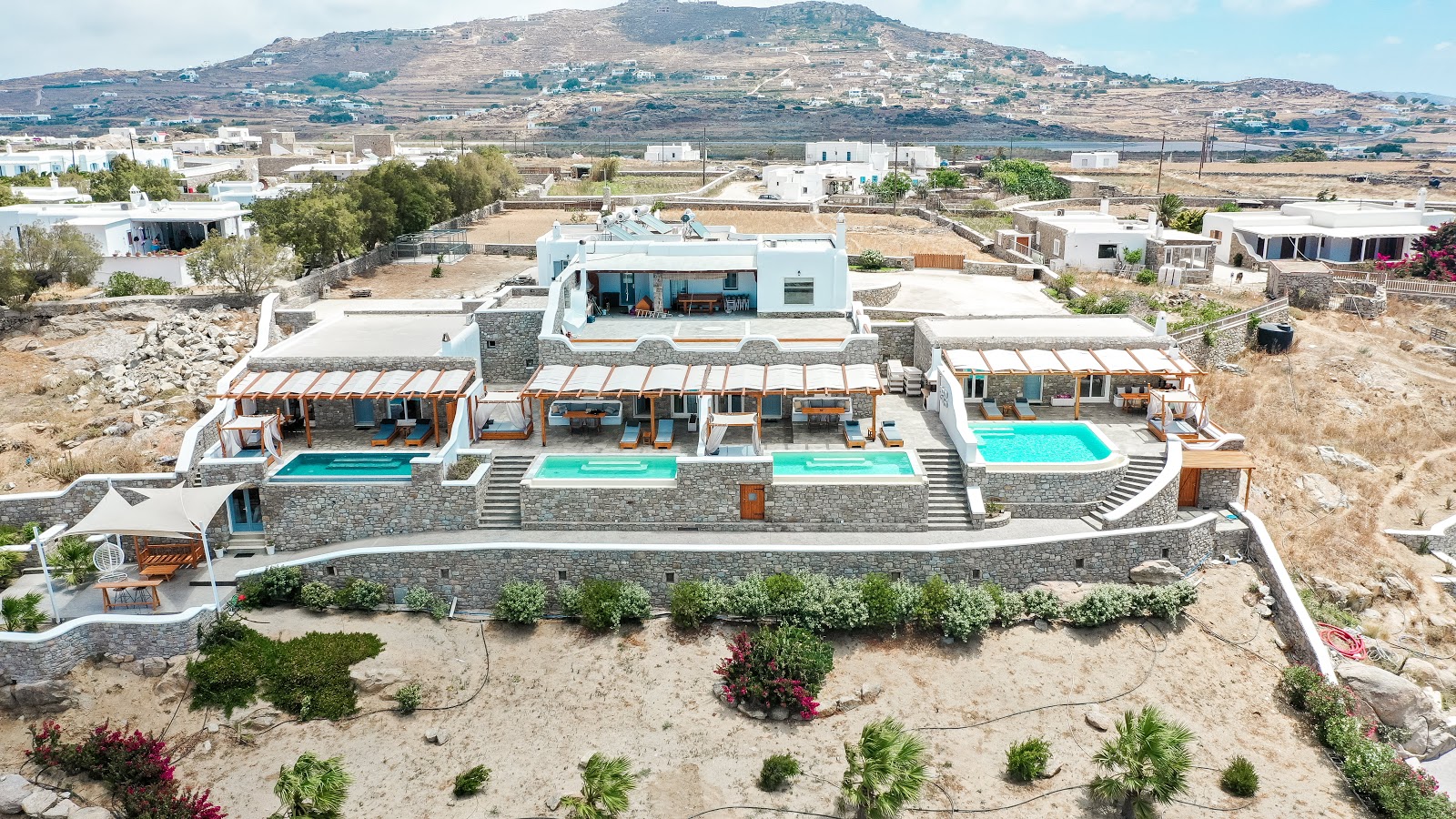 Sunset Hill Suites