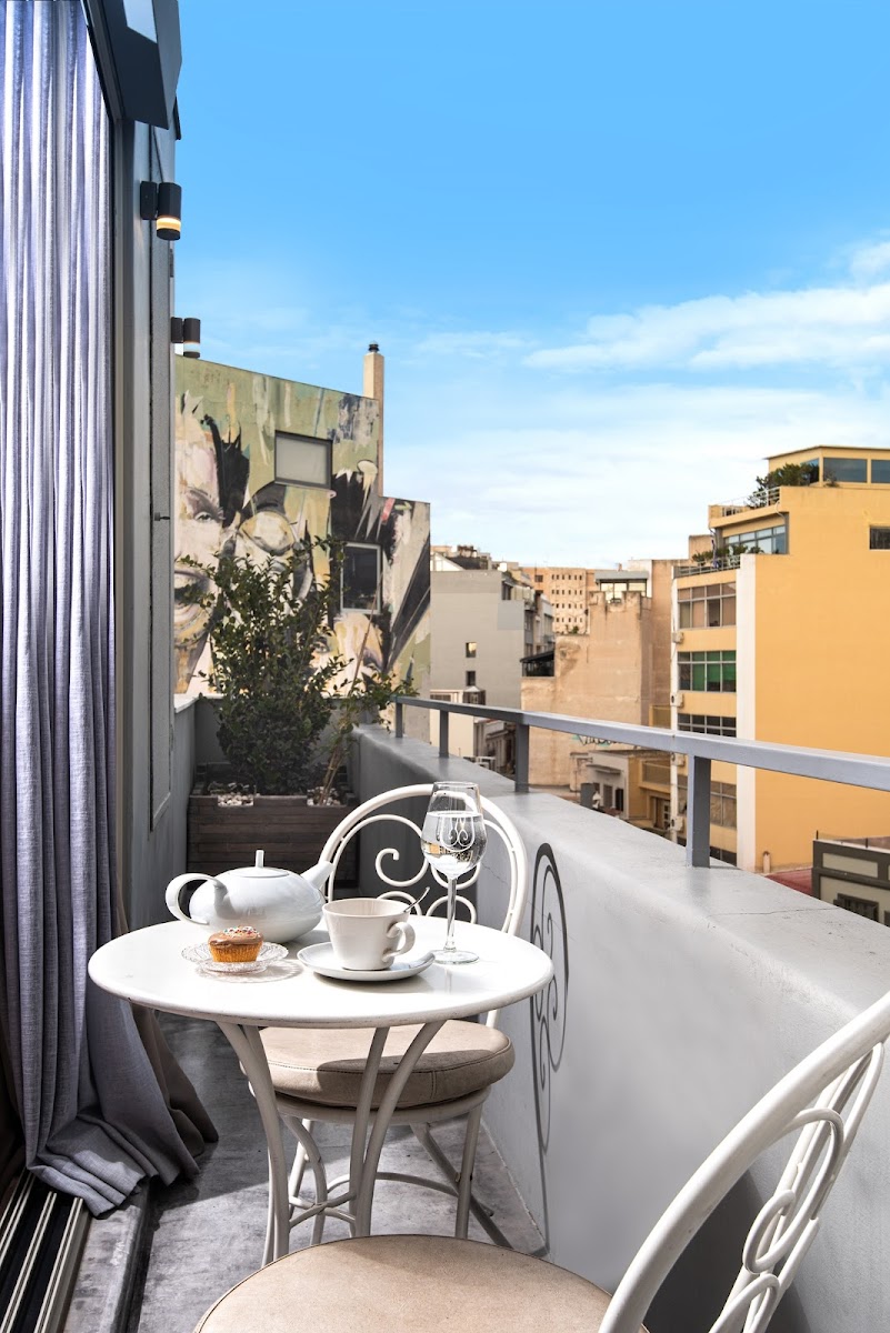 The Urban Nest Athens - Suites & Apartments