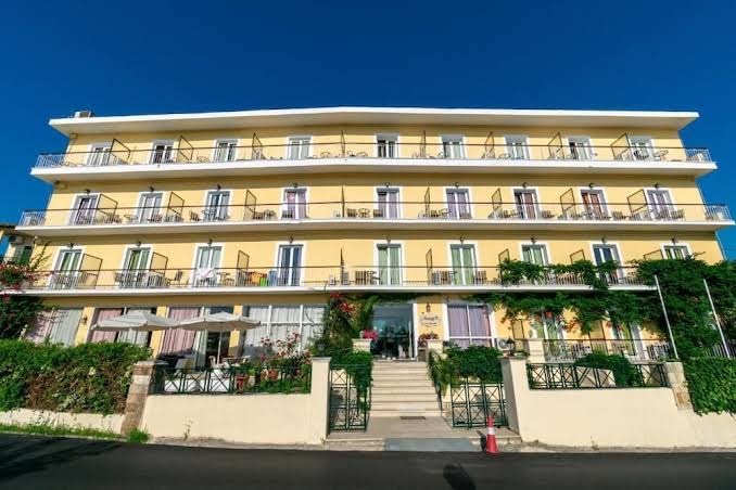 V Luxury Suites Corfu