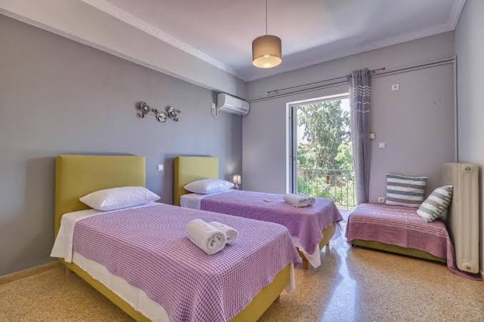 XENION INN-Athens Airport-Easy Check In